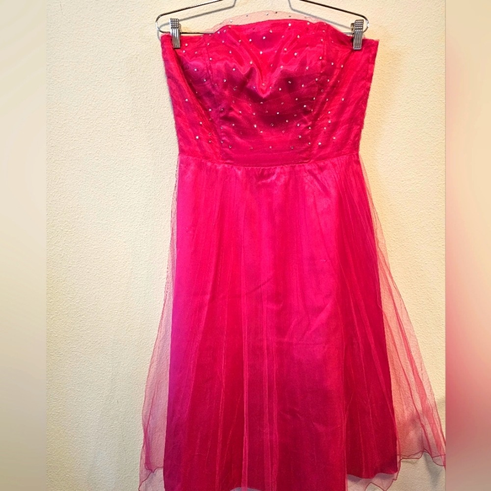Size 8 Vintage Night Way Collection Strapless Hot Pink Tulle Dress